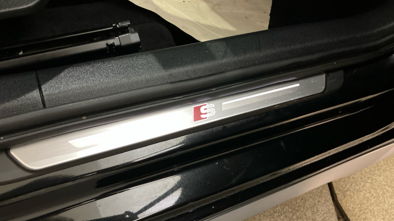 Audi A3 35 TDI S Line 5dr S Tronic [Comfort+Sound] Diesel Hatchback